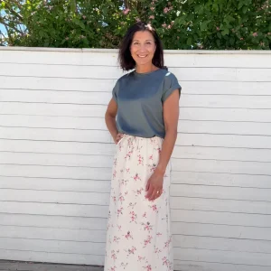 VIELLETTE S/S SATIN TOP BALSAM GREEN